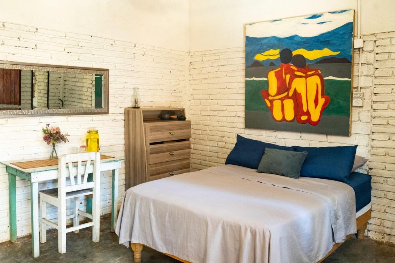 La Maxima & Lgbt Hotel Zipolite Exterior photo